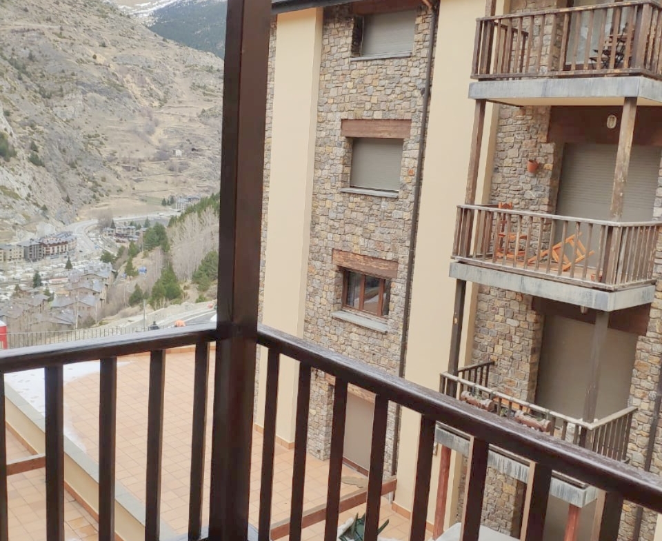 venta-piso-reformado-en-canillo